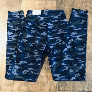Aerie Blue Camo 7/8 Hi-Rise Leggings